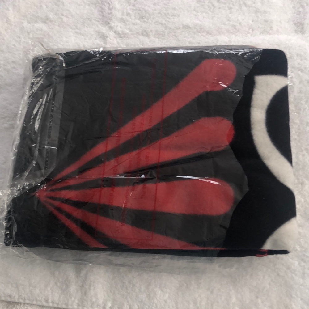 Saratoga promotional fleece throw